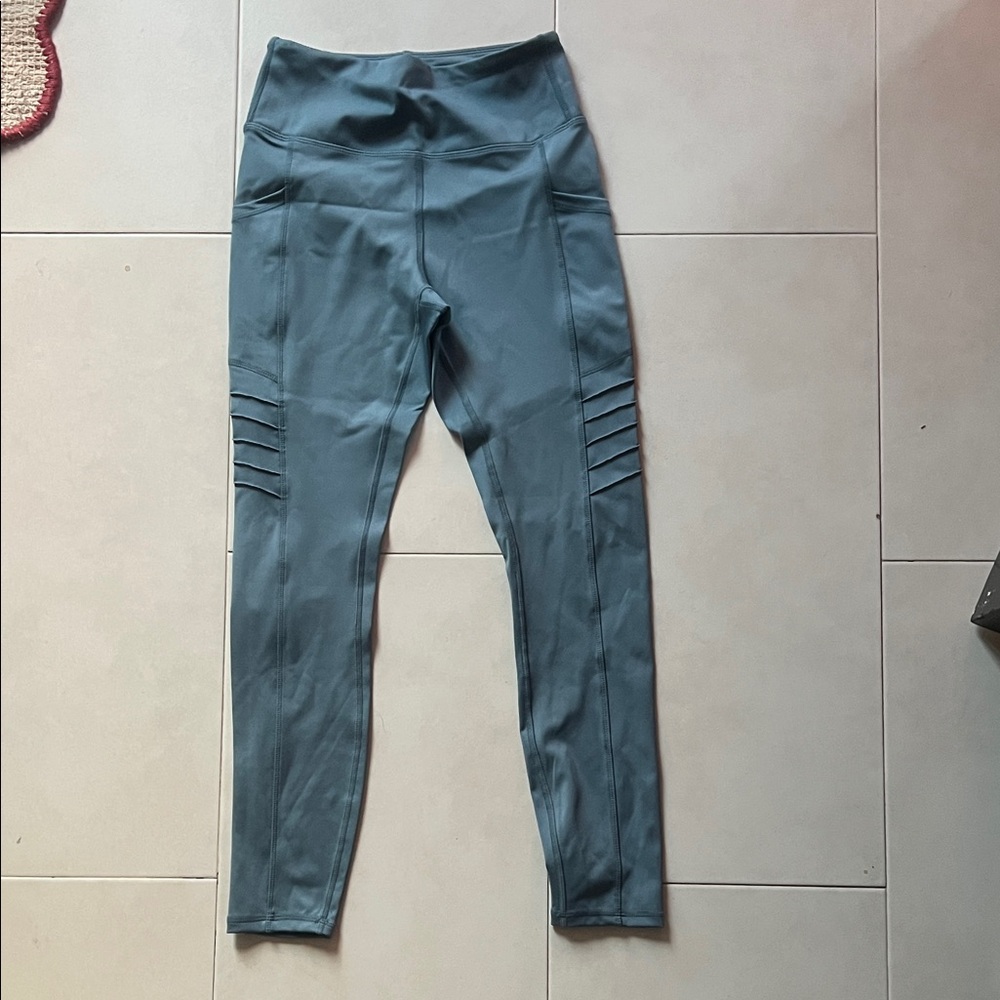 Stylish Blue High-Waisted Leggings